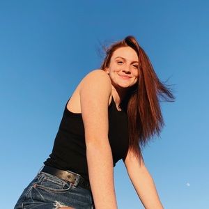 Meet your Posher, Ava